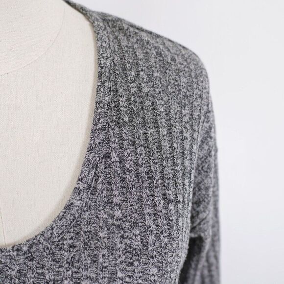 Ann Taylor Loft Gray Striped Medium Lightweight Sweater Scoop Neck Polyester - Picture 3 of 8